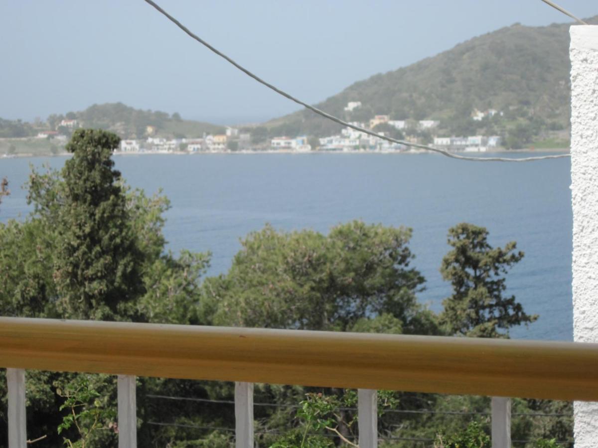Tatsis Apartments Masouri Eksteriør billede