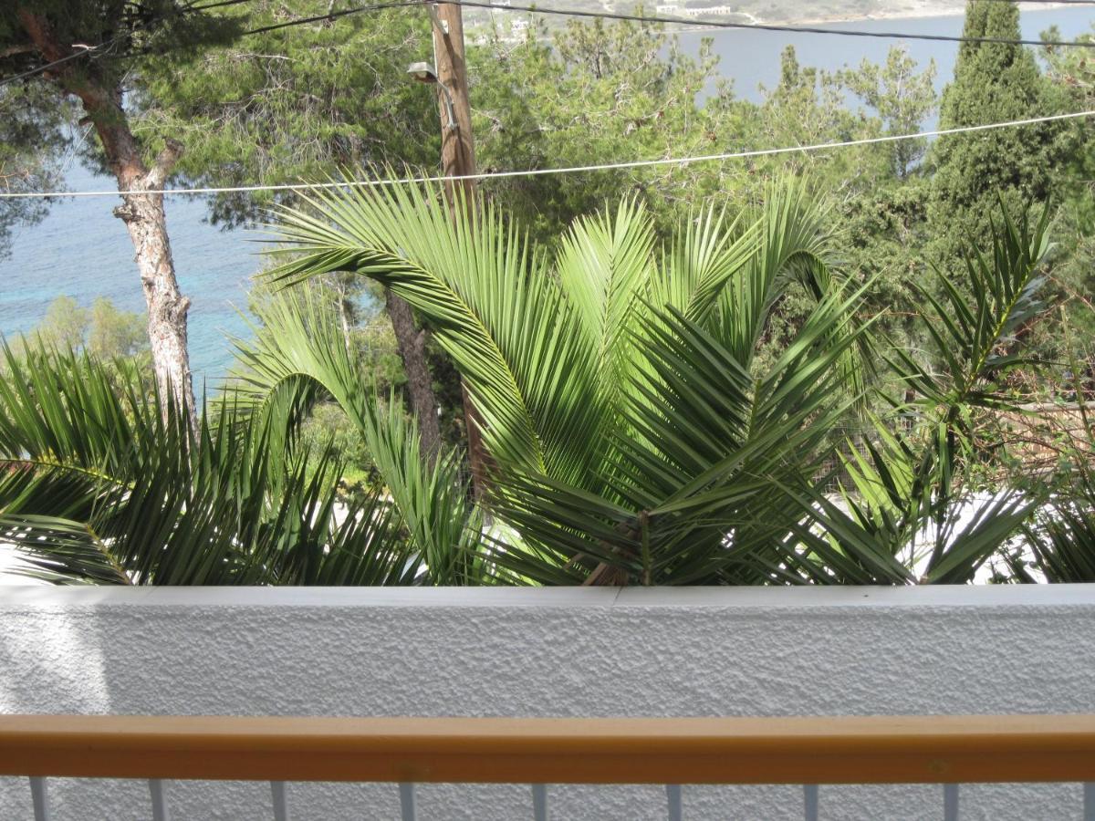 Tatsis Apartments Masouri Eksteriør billede