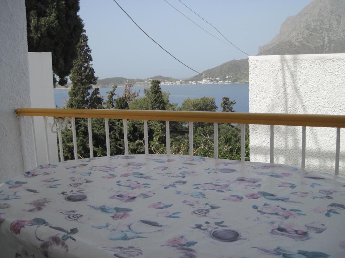 Tatsis Apartments Masouri Eksteriør billede