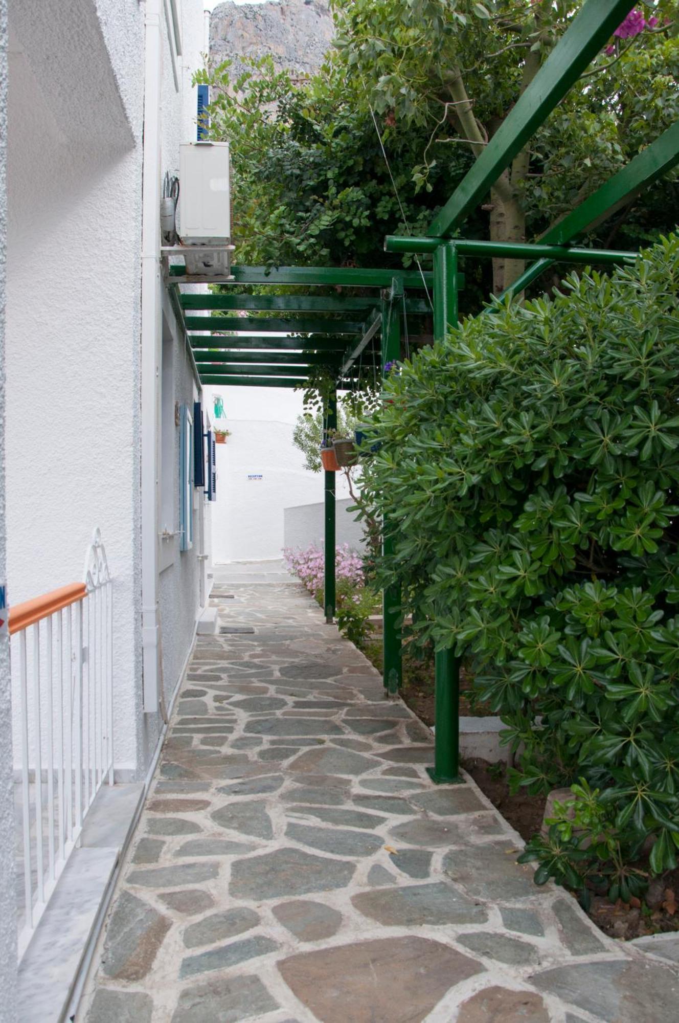 Tatsis Apartments Masouri Eksteriør billede