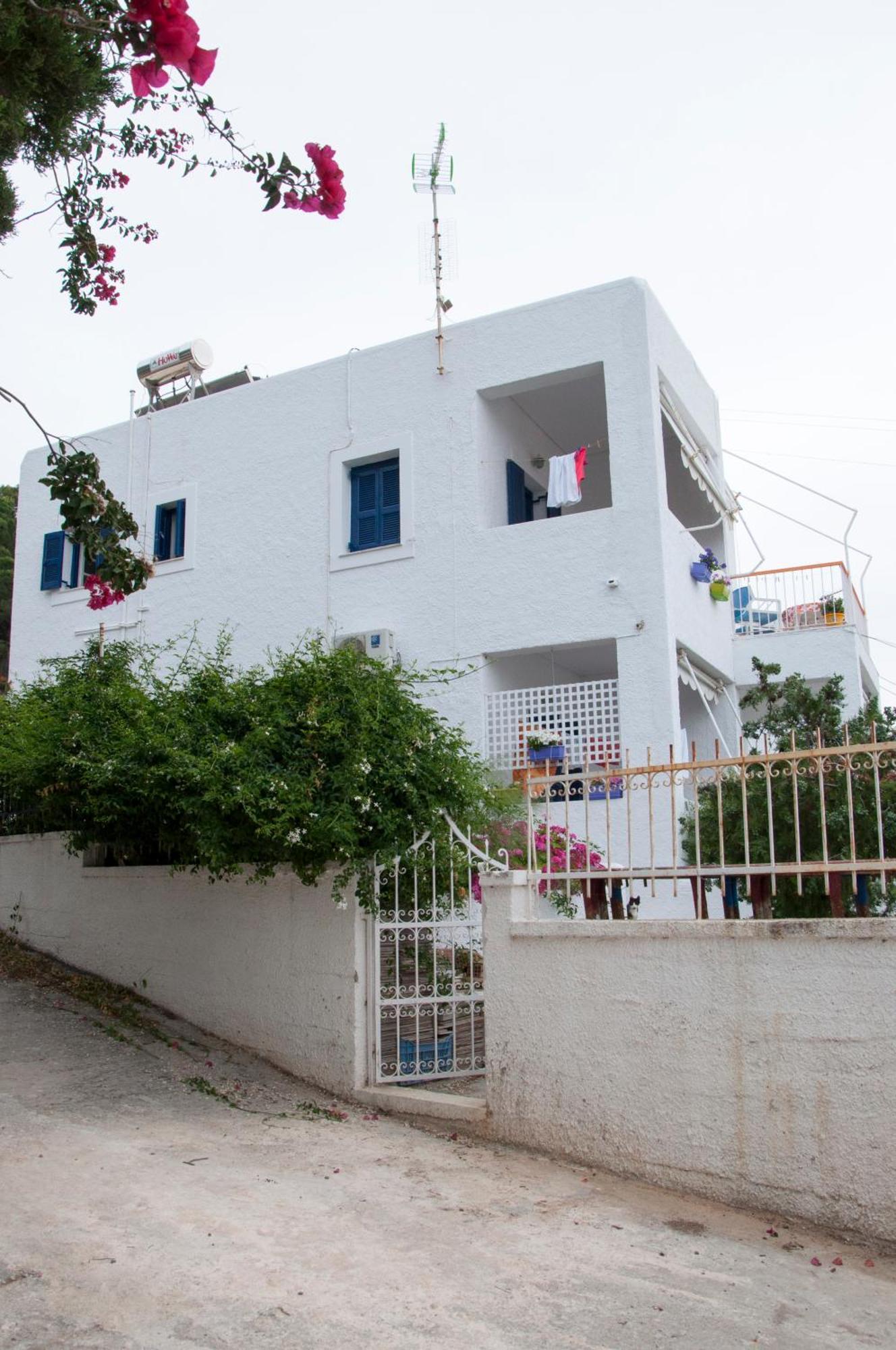 Tatsis Apartments Masouri Eksteriør billede