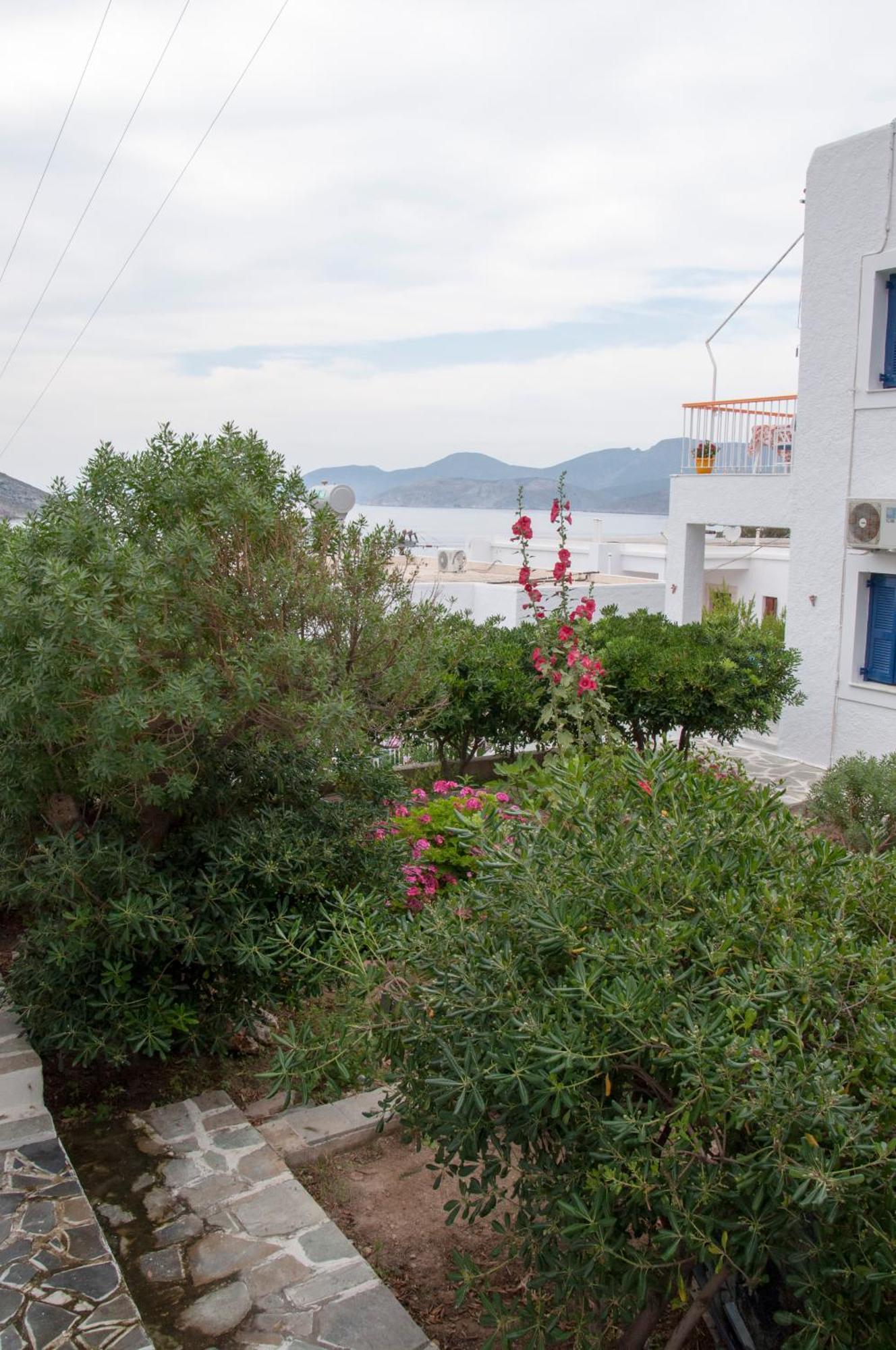 Tatsis Apartments Masouri Eksteriør billede