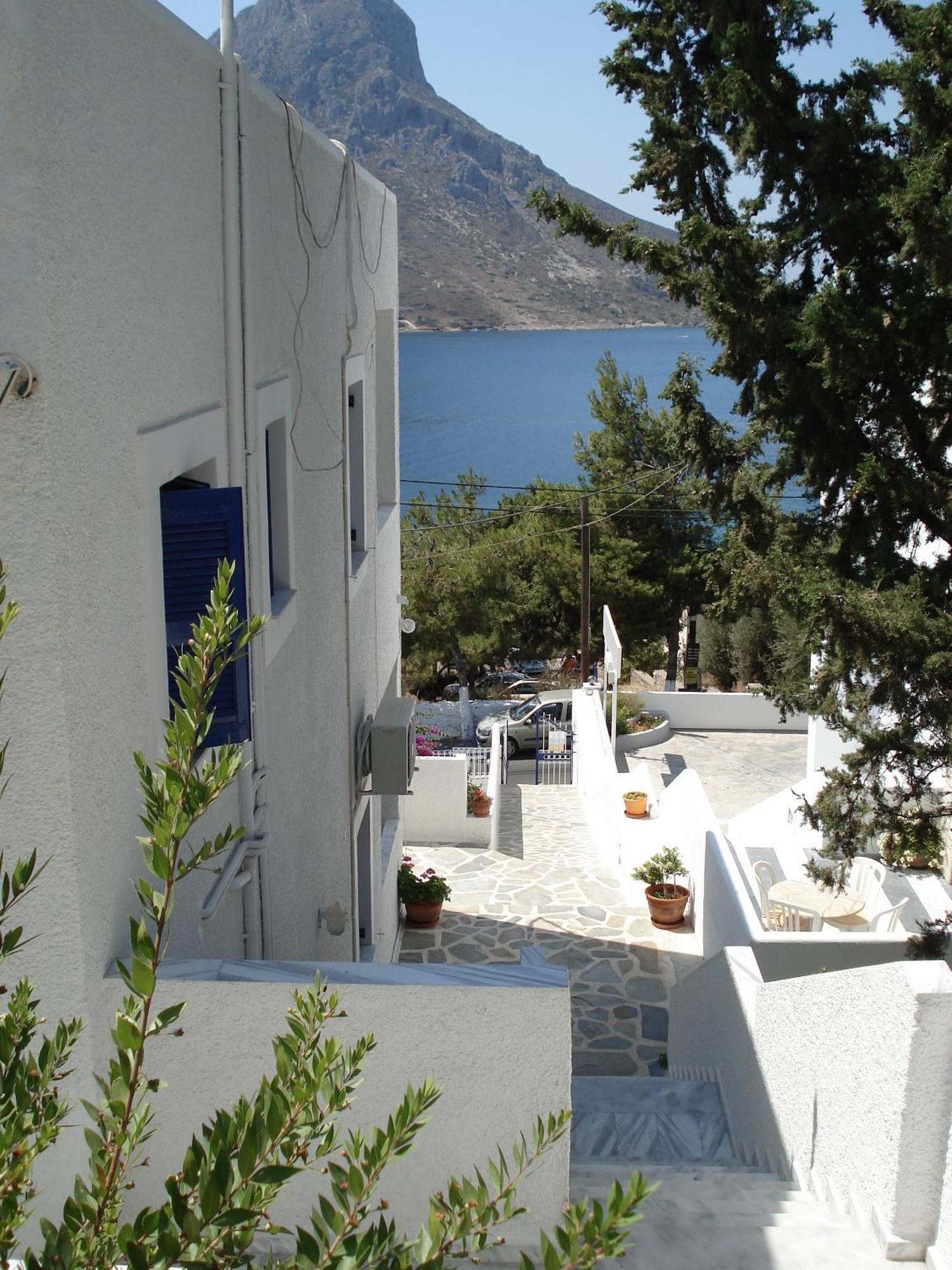 Tatsis Apartments Masouri Eksteriør billede